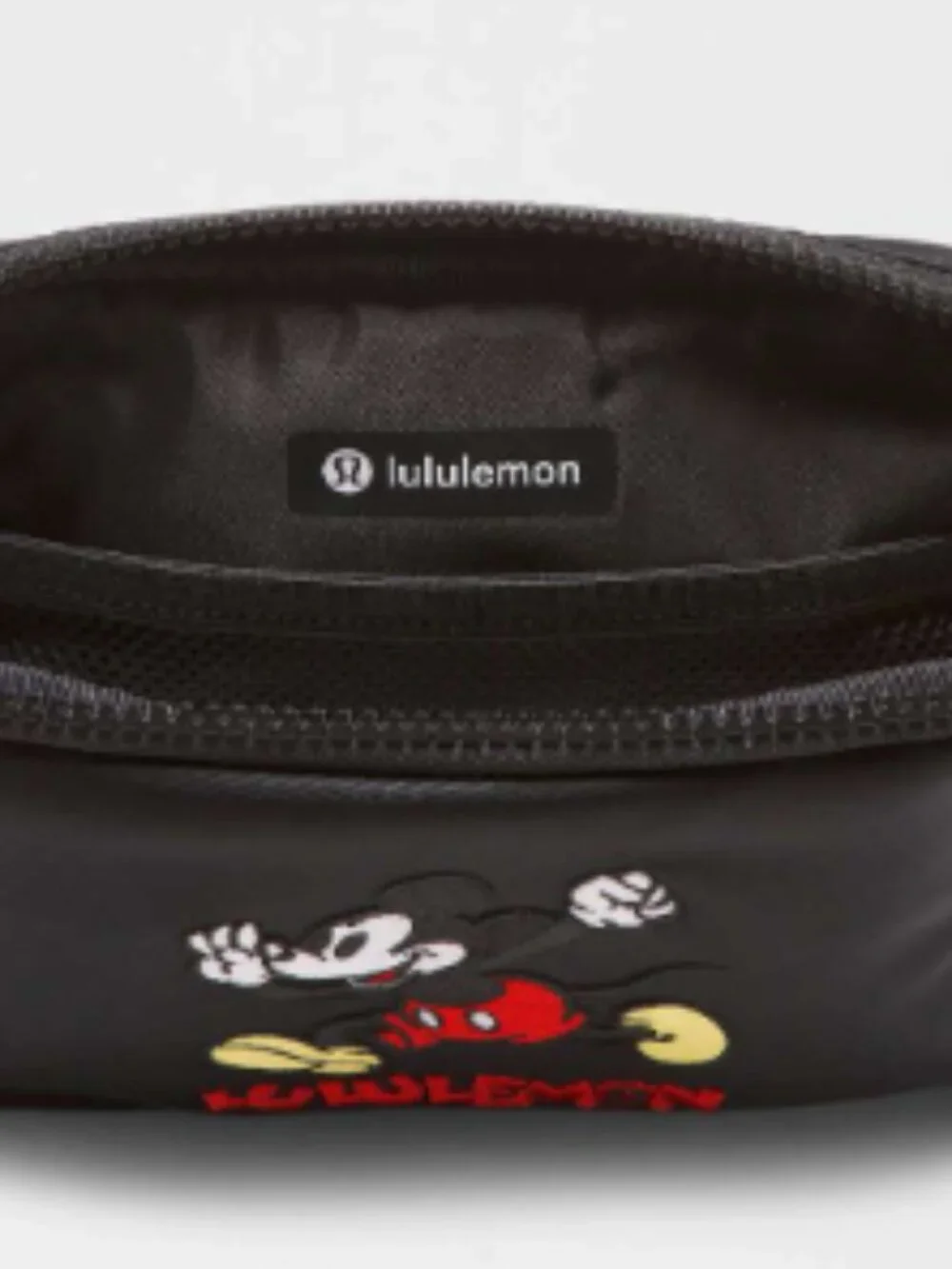 Disney x Lululemon *Everywhere Belt Bag 1L Mickey in Motion Graphic - Picture 3 of 10